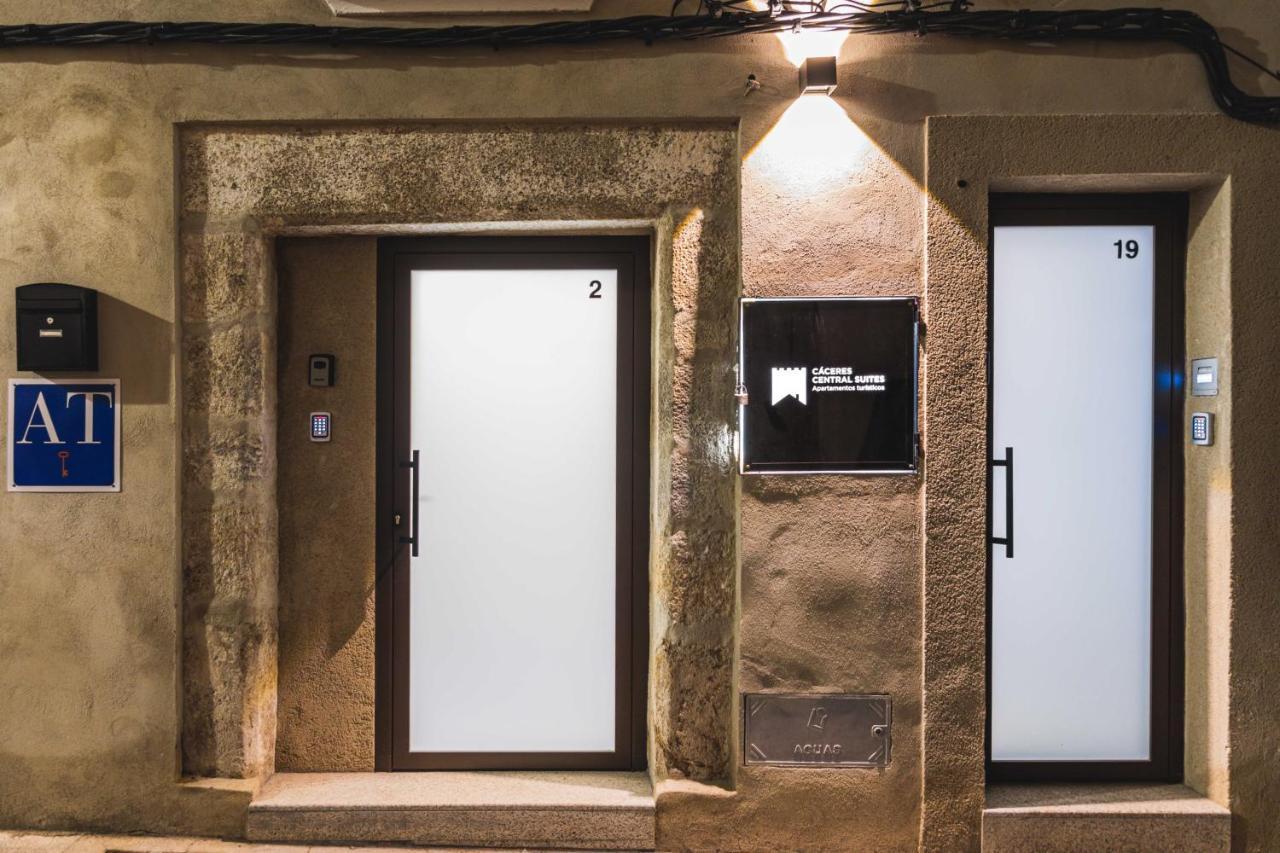 Apartamentos Caceres Central Suites Kültér fotó