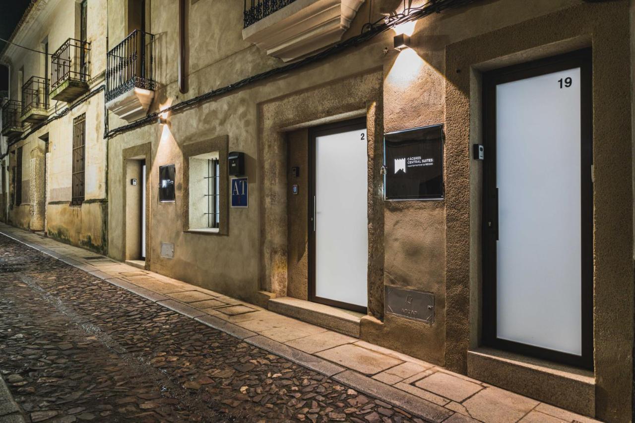 Apartamentos Caceres Central Suites Kültér fotó