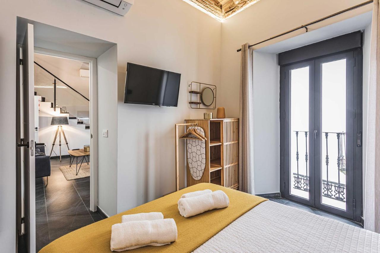 Apartamentos Caceres Central Suites Kültér fotó