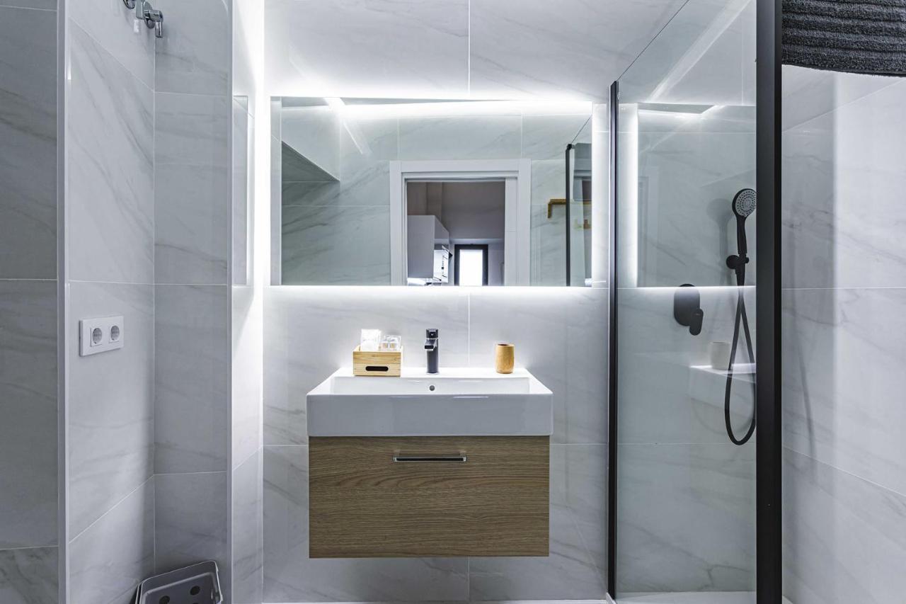 Apartamentos Caceres Central Suites Kültér fotó