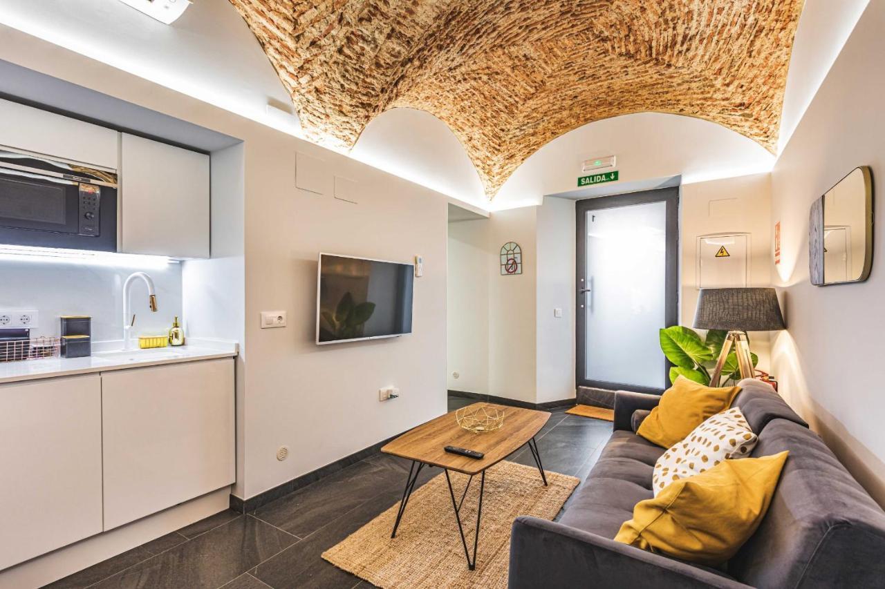 Apartamentos Caceres Central Suites Kültér fotó